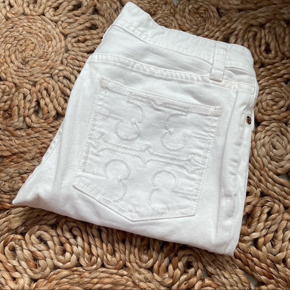 White Women's Jeans with Embroidered Back Pocket